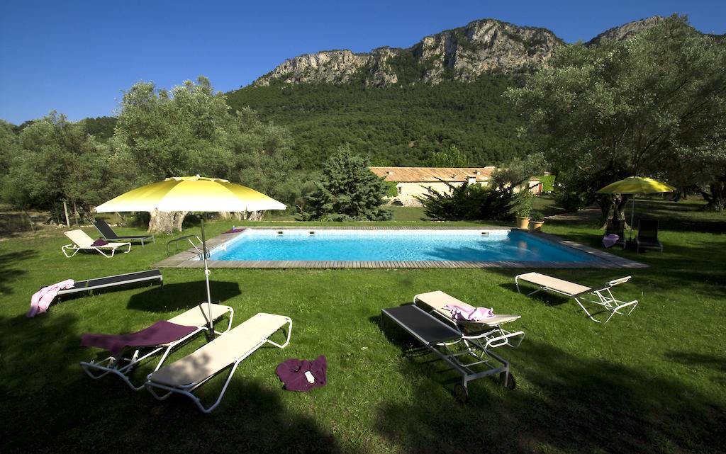 Honor Vell Hotel Bunyola Exterior photo